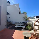 Luxury 2Br&2Washrooms City Center